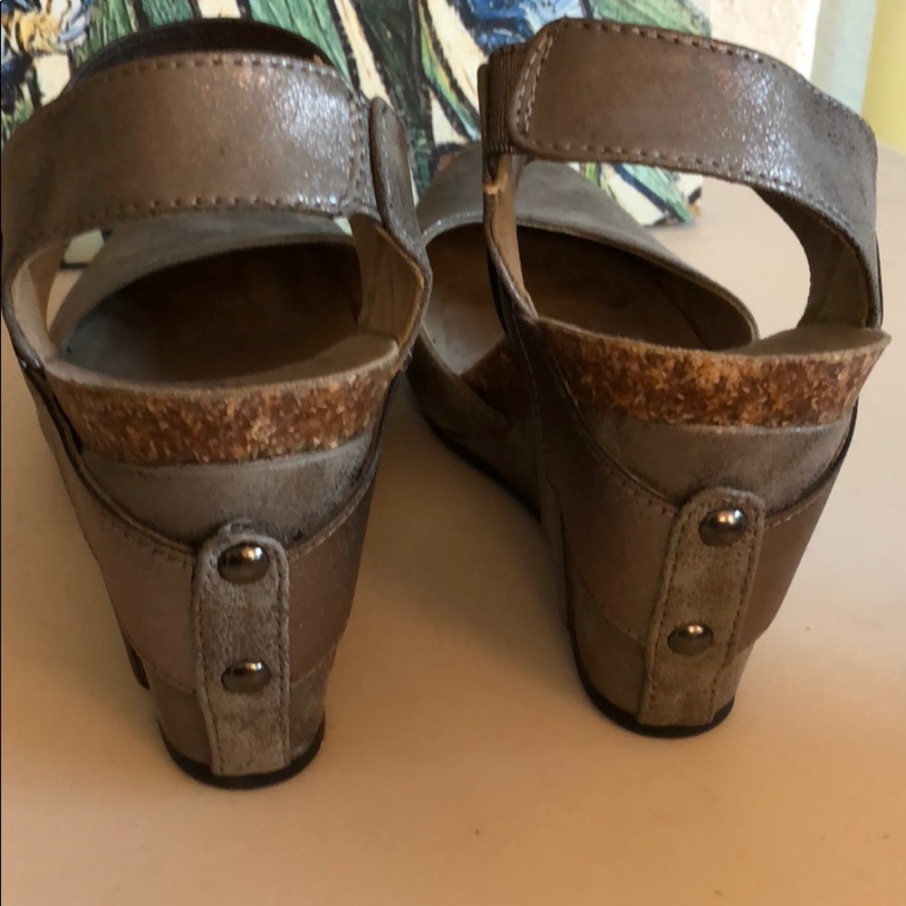 Wedges - Picture 3 of 5
